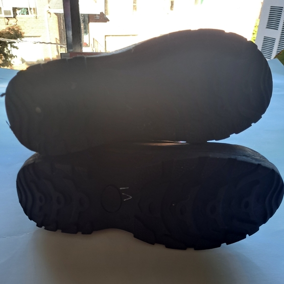 TOTES Winter Survivor Black and Pink Heavy Duty Snow / Winter Low Rise Boots - Picture 10 of 11